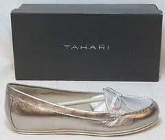 TAHARI Women's Sadie Boat Shoe - Silver Leather - Sz 6.5M - MSRP $98 - ShooDog.com