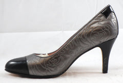 TARYN ROSE Women's Thompson Pump - Pewter/Black Patent - 6M - ShooDog.com