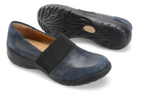 SOFTSPOTS Women's •Adlepha• Slip-on - ShooDog.com